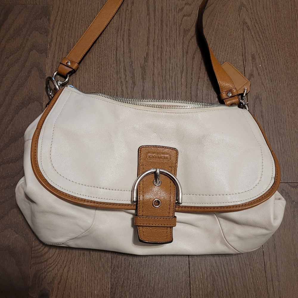 Coach White and Tan Leather Shoulder Bag